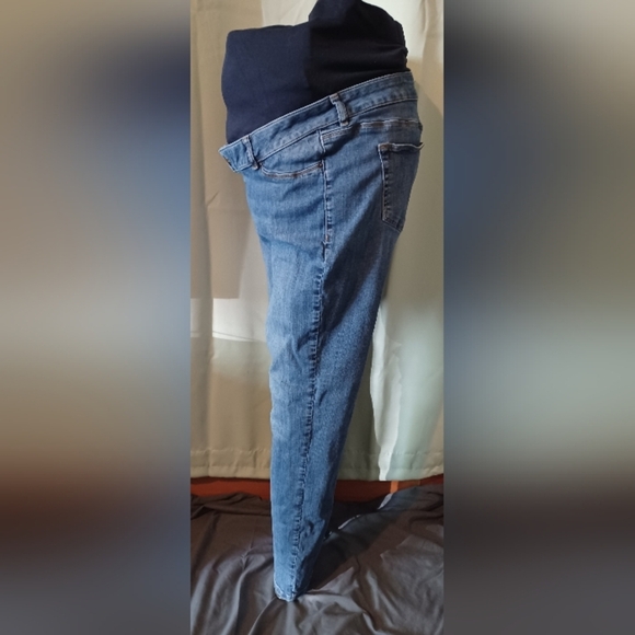 A Seraphine Blue Straight Jeans Classic Style - Picture 3 of 10